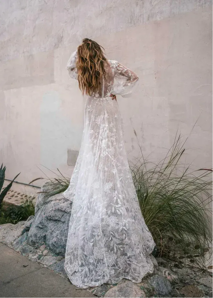 All Who Wander Wynter - Size 22