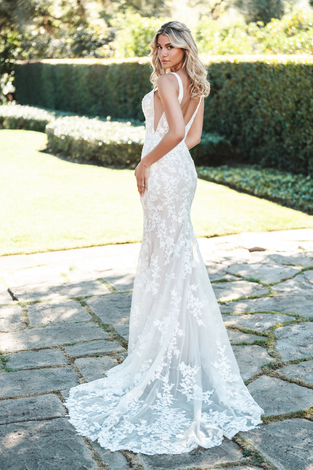 Allure Romance 3760 - Size 10
