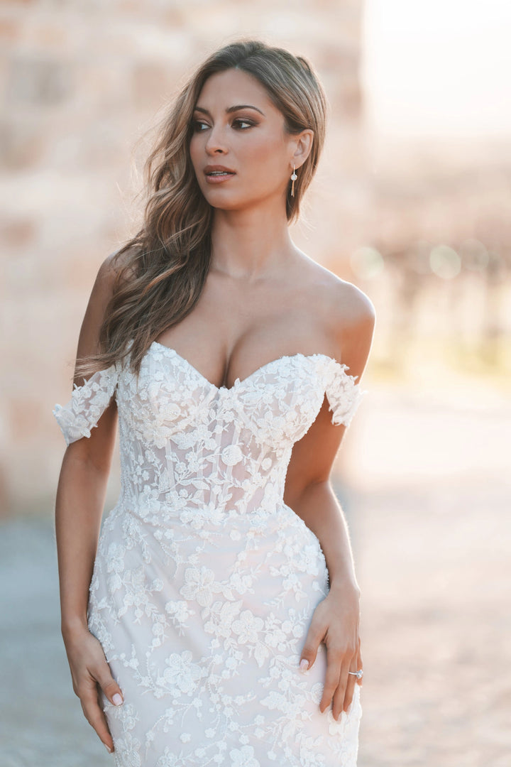 Allure A1251 - Size 4