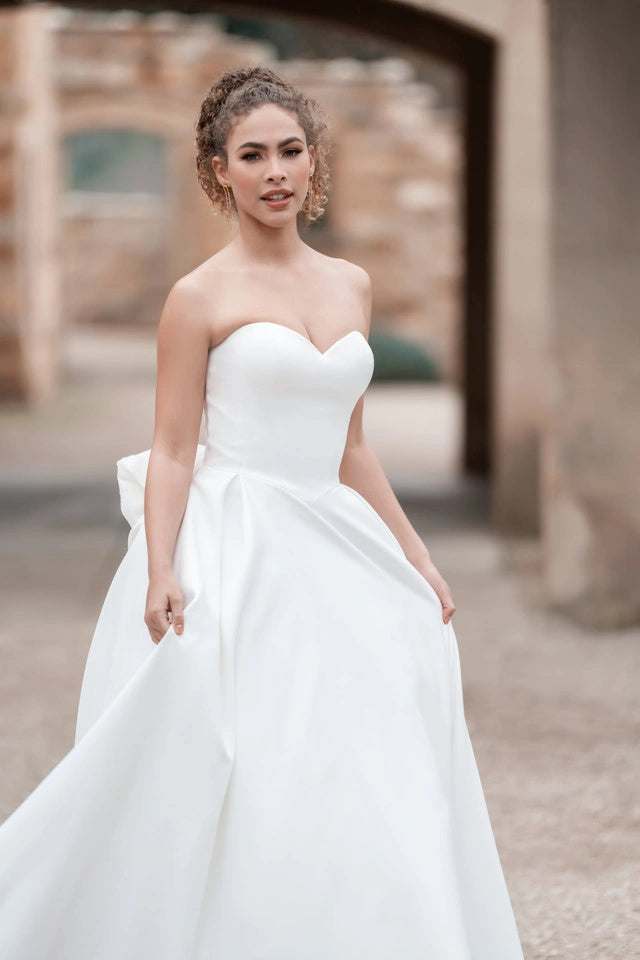 Allure A1254 - Size 8