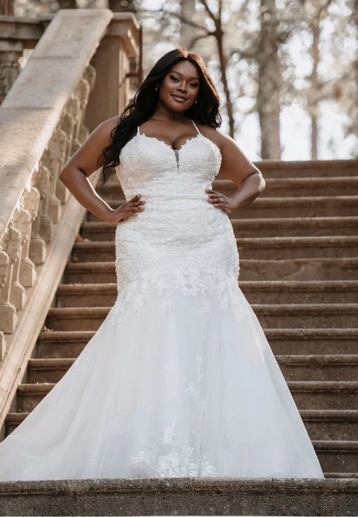 Allure Couture C605 - Size 20