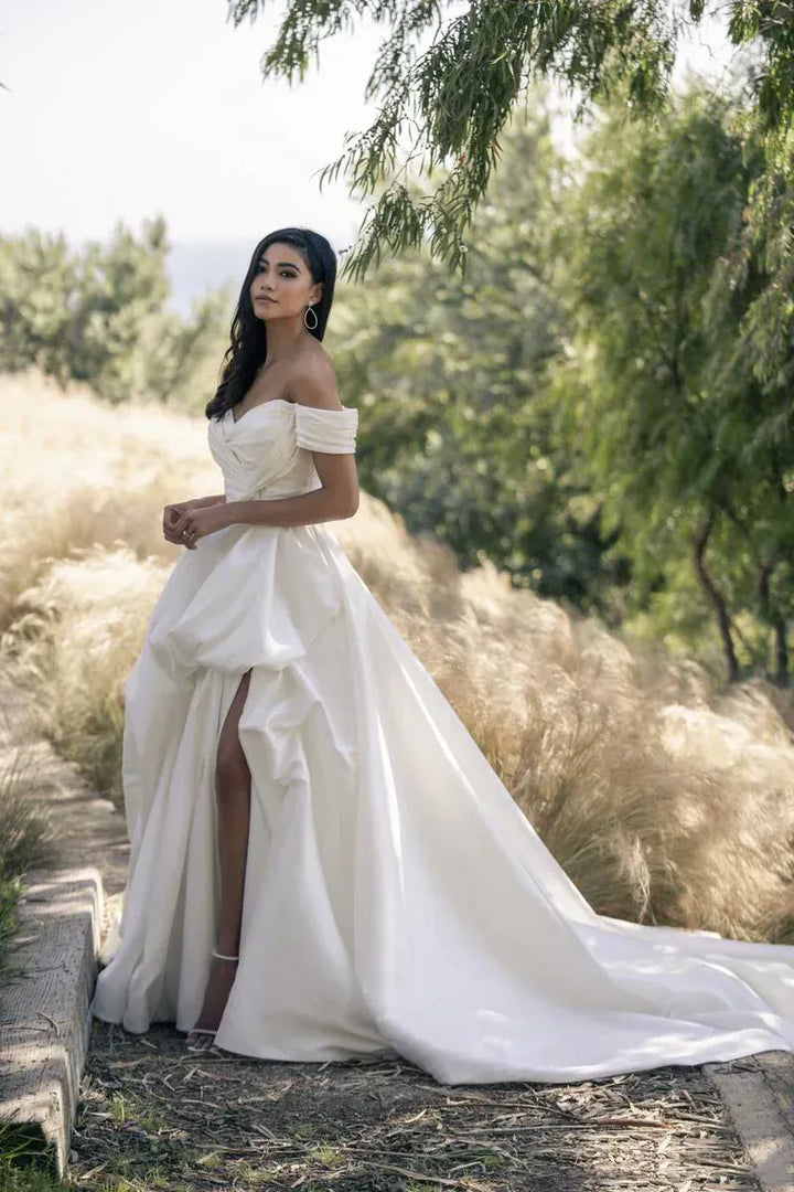 Allure C733 - Size 14