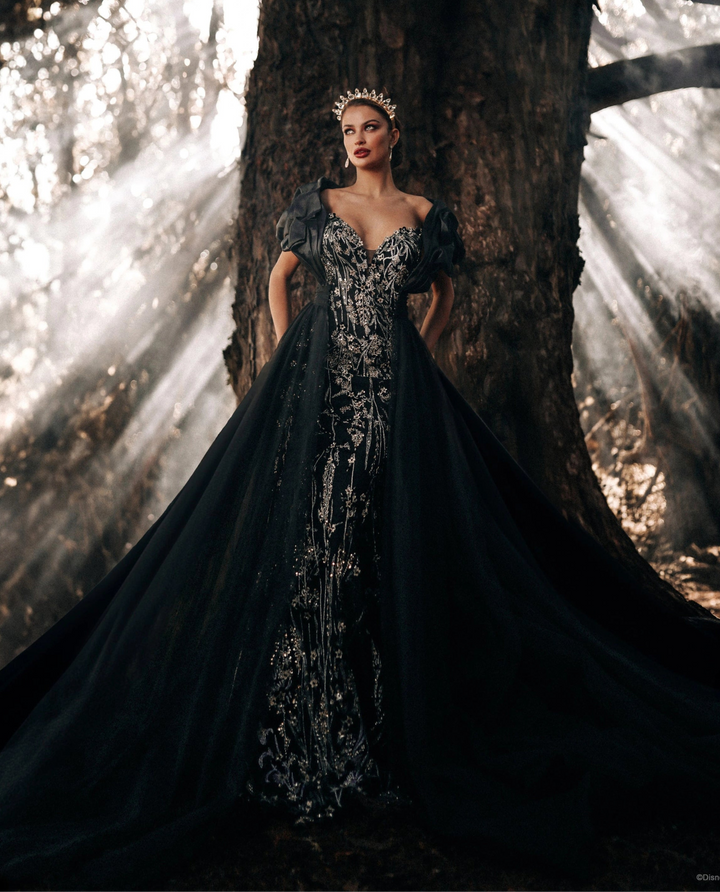 Allure DVL17 + Cape - Size 22