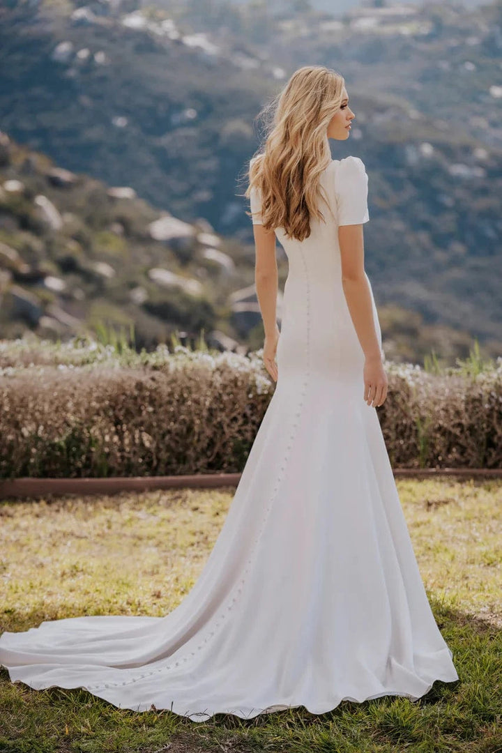 Allure M712 - Size 10
