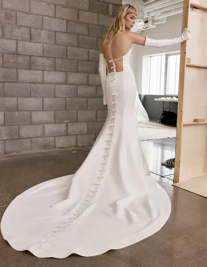 Alyne Nola - Size 10