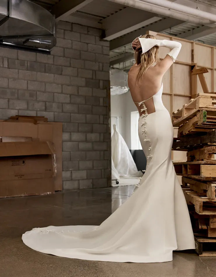 Alyne Nola - Size 10