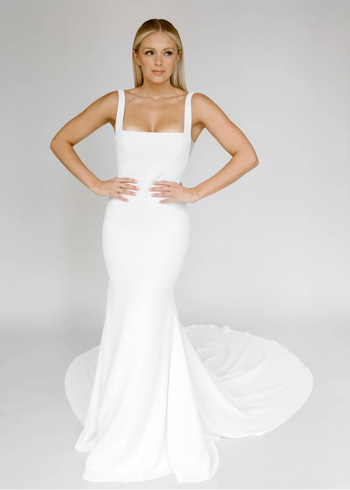 Alyssa Kristin Gigi - Size 16