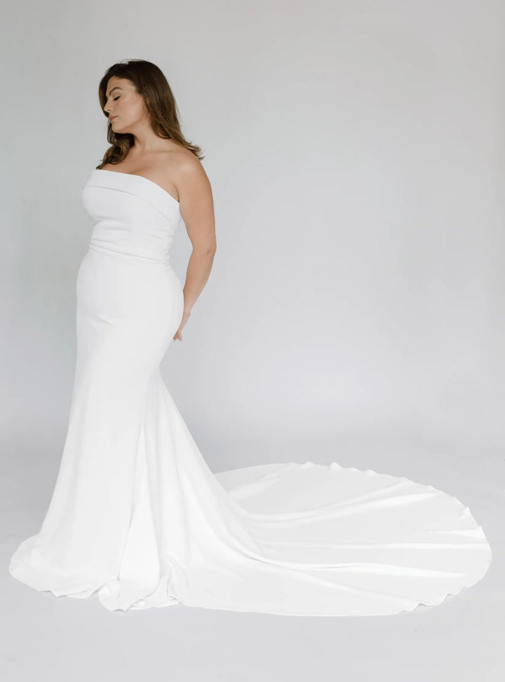 Alyssa Kristin Liv - Size 20