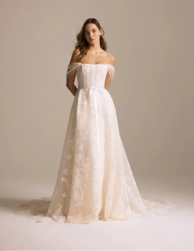 Nouvelle Amsale Calypso R470L - Size 6