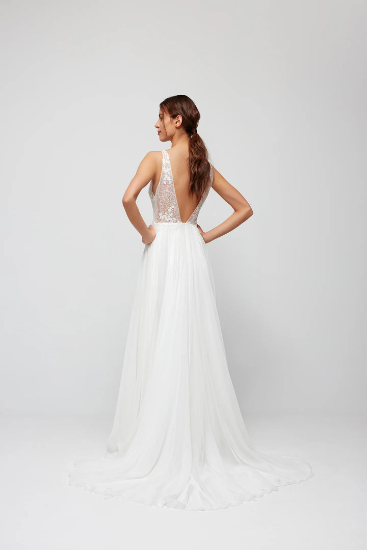 Anna Kara Lotus - Size 10