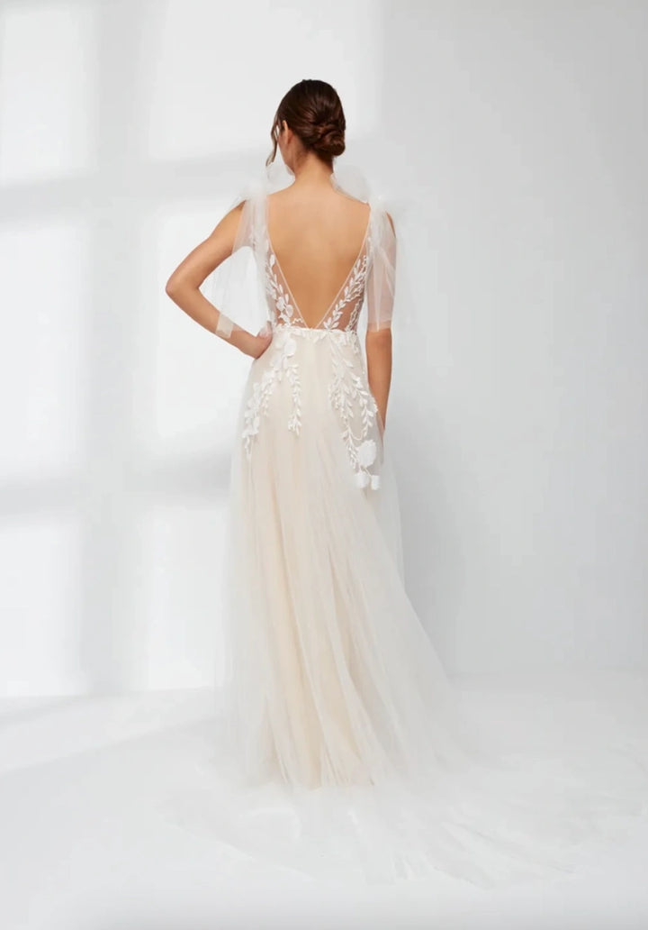 Anna Kara Marit - Size 8