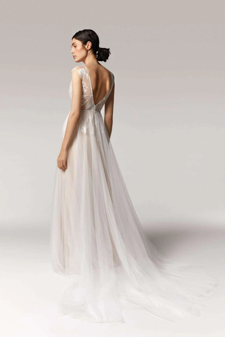 Anna Kara Narcissa - Size 4