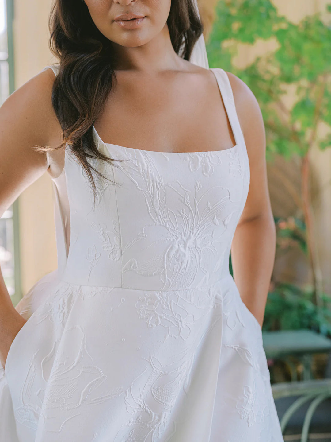 Anne Barge Coraline - Size 12