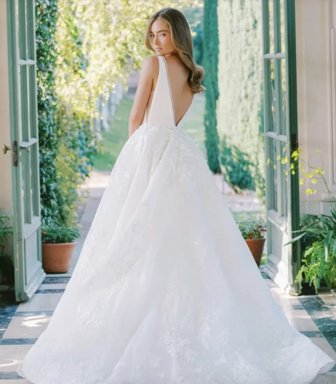 Anne Barge Sienna - Size 10