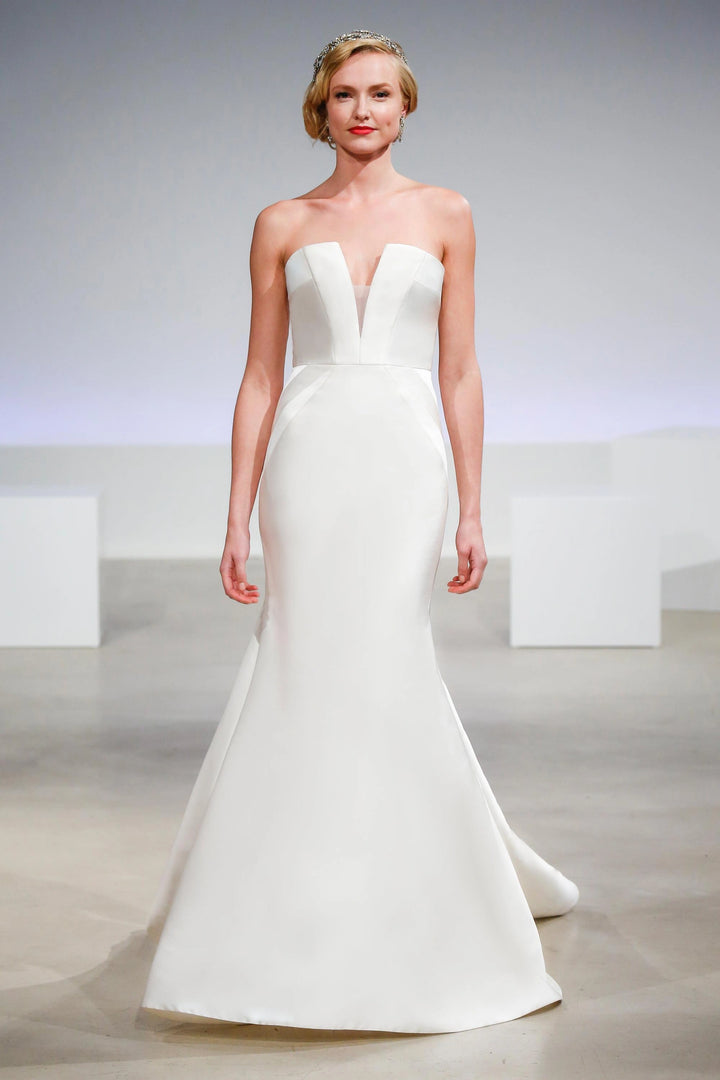Anne Barge Zelda - Size 12