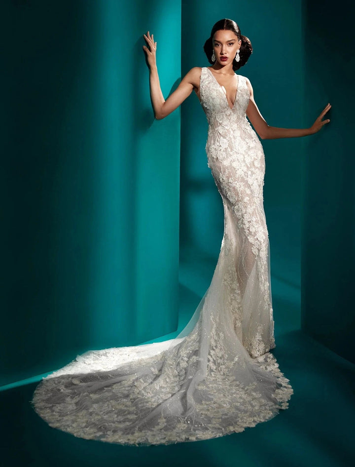 Atelier Pronovias Charlotte + Cape - Size 16