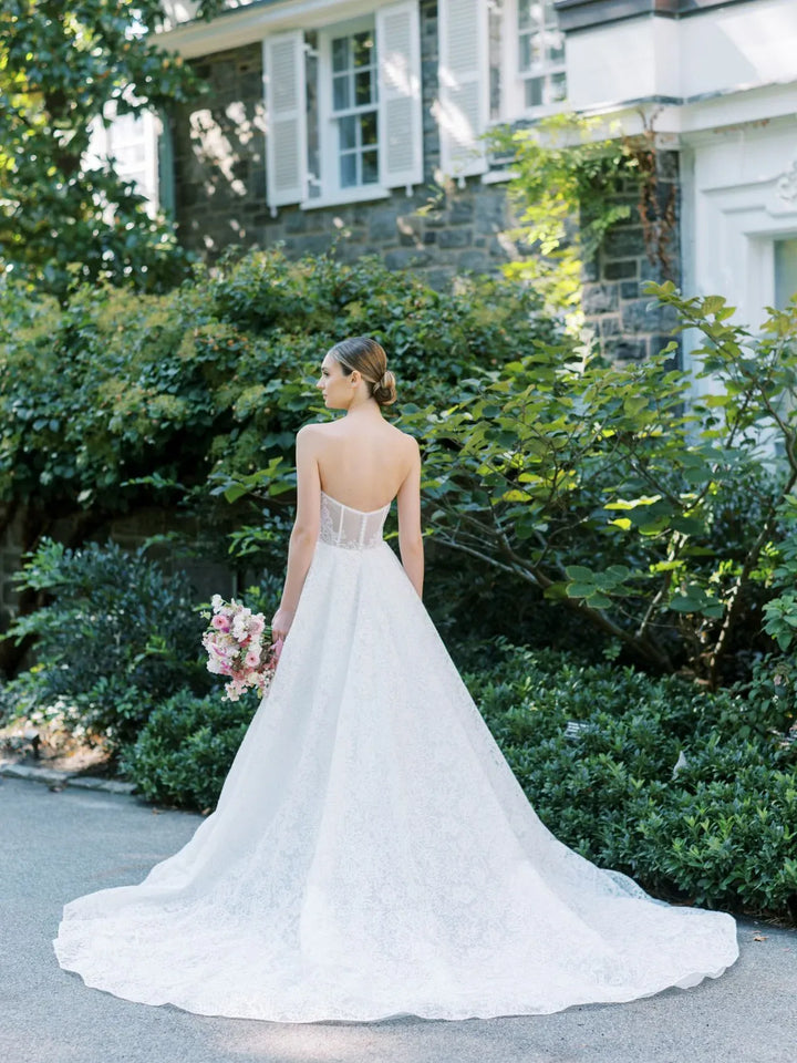 Beccar Chapelle - Size 10