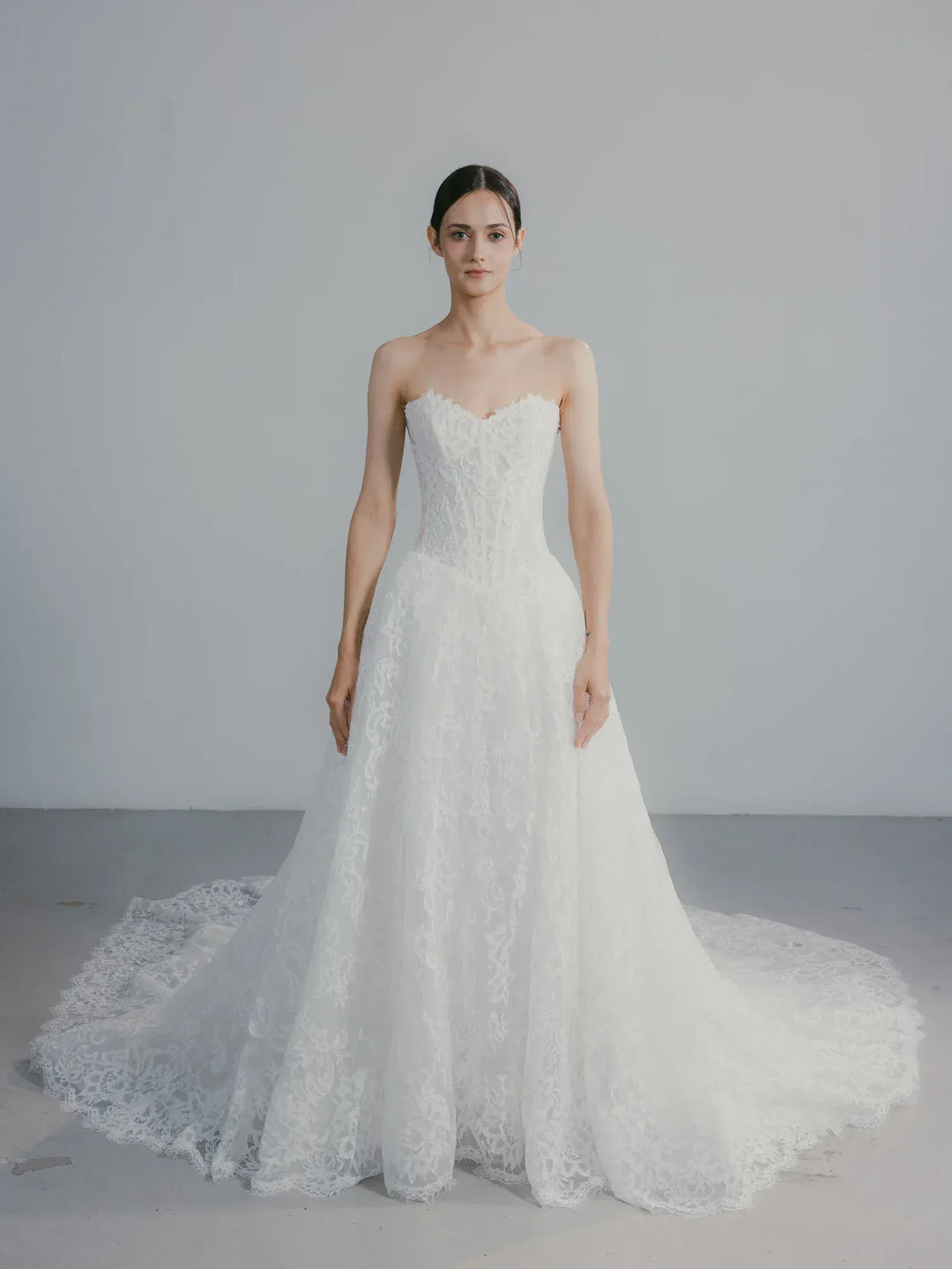 Beccar Verona - Size 6 Luxe Redux Bridal Beccar Verona - Size 6 Luxe Redux Bridal