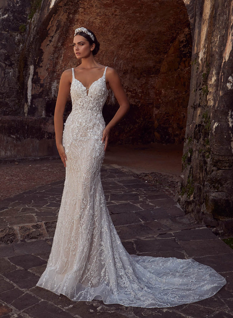 【CHICLINE 】BLANCHED DRESS Calla Blanche 125113 Gisela Wedding Dress | The Knot