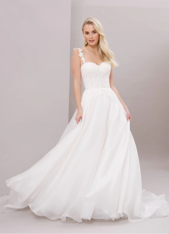 Caroline Castigliano Azura - Size 16