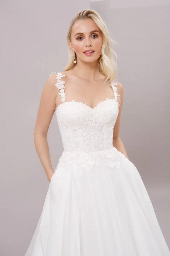 Caroline Castigliano Azura - Size 16