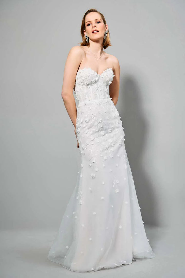 Caroline Castigliano Celebrity - Size 13