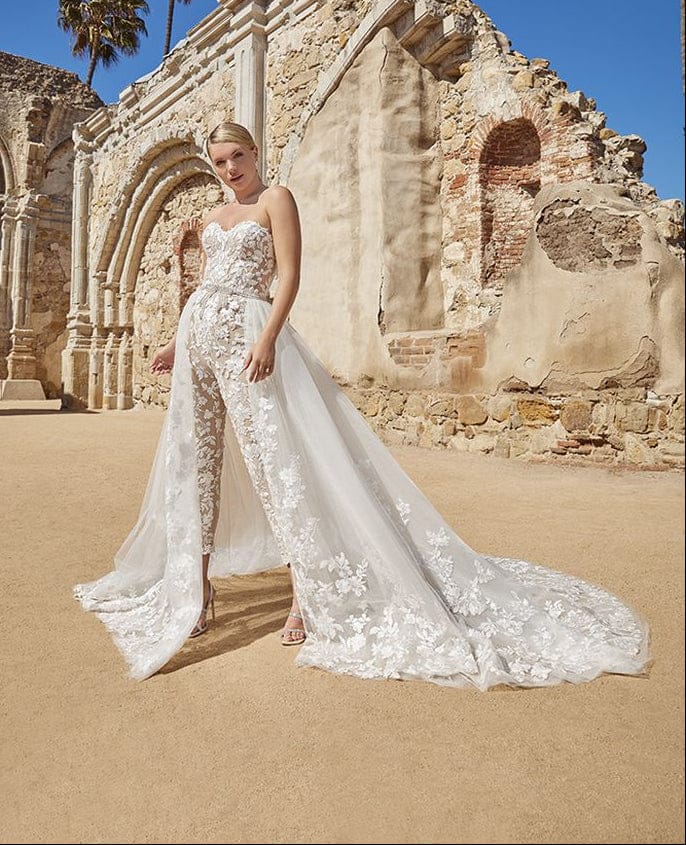 Casablanca 2464 + Overskirt - Size 10