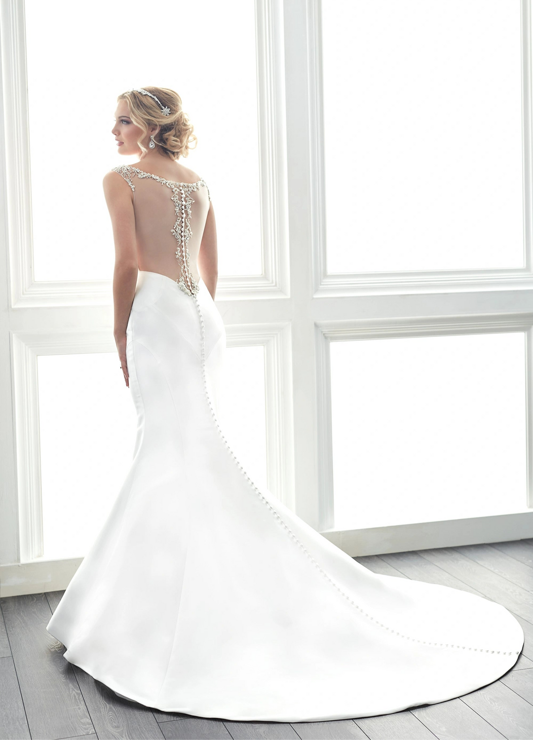 Christina Wu 15629 - Size 4