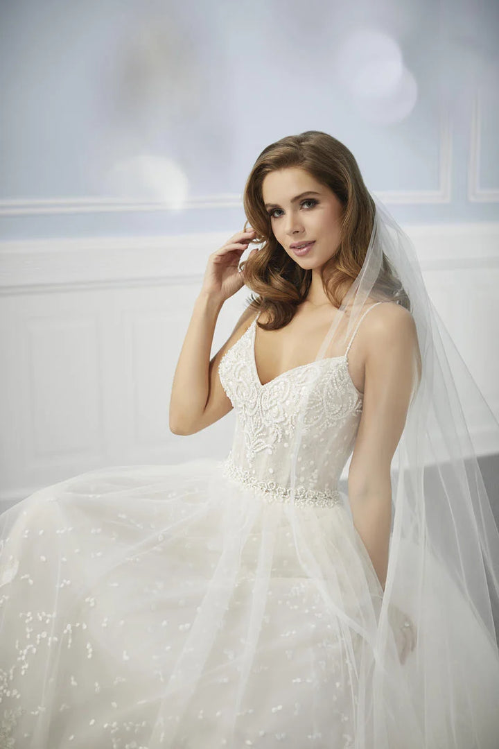Christina Wu 15707L - Size 10