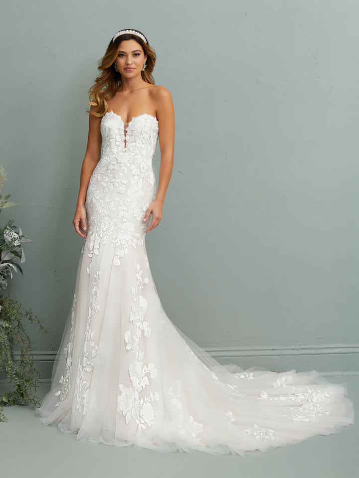 Christina Wu 19311 - Size 8