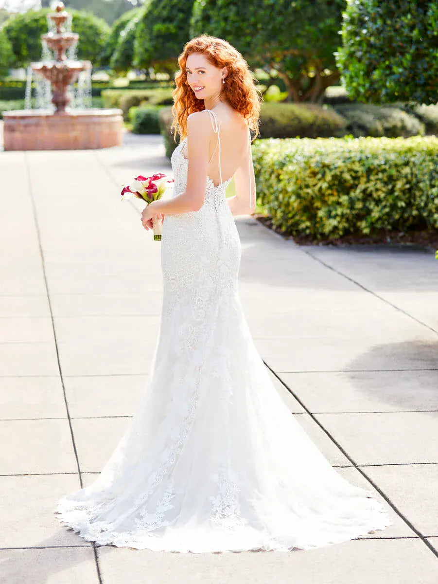 Christina Wu 22086 - Size 10