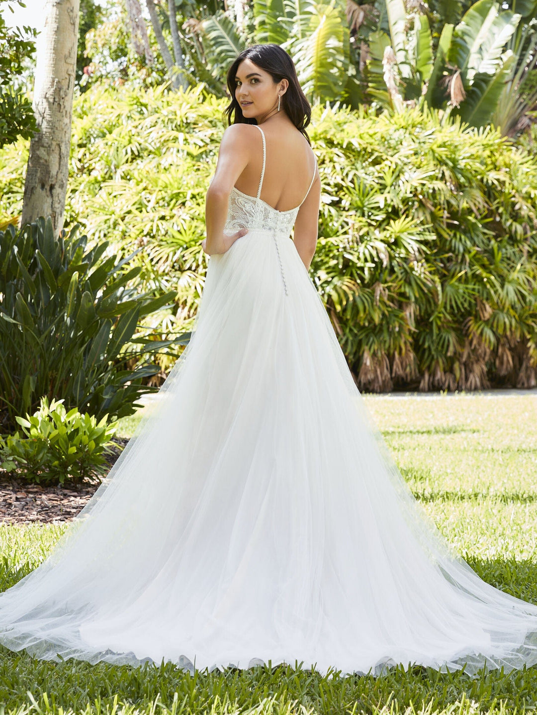 Christina Wu 22114 - Size 14