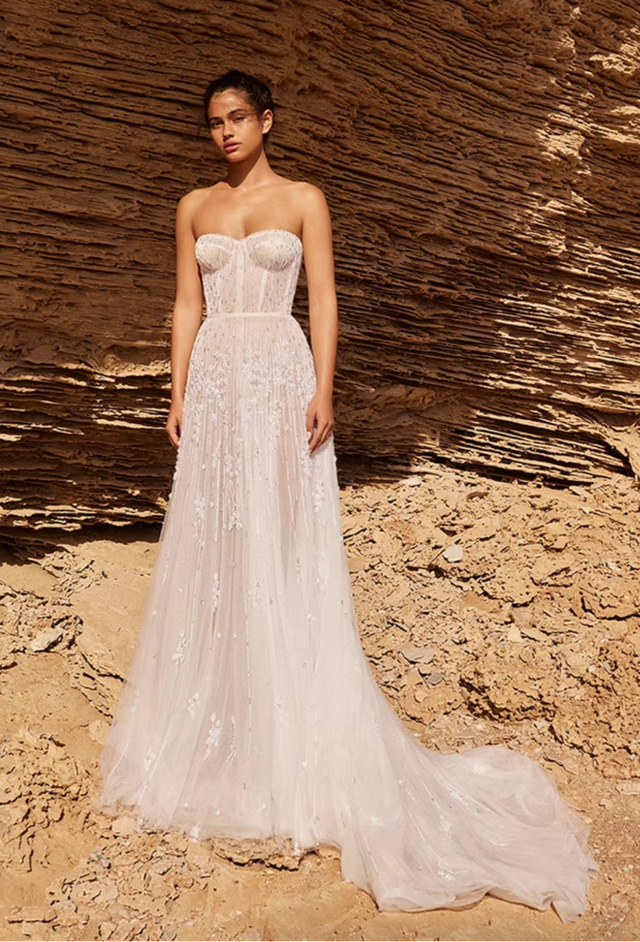 Dana Harel Aria - Size 8