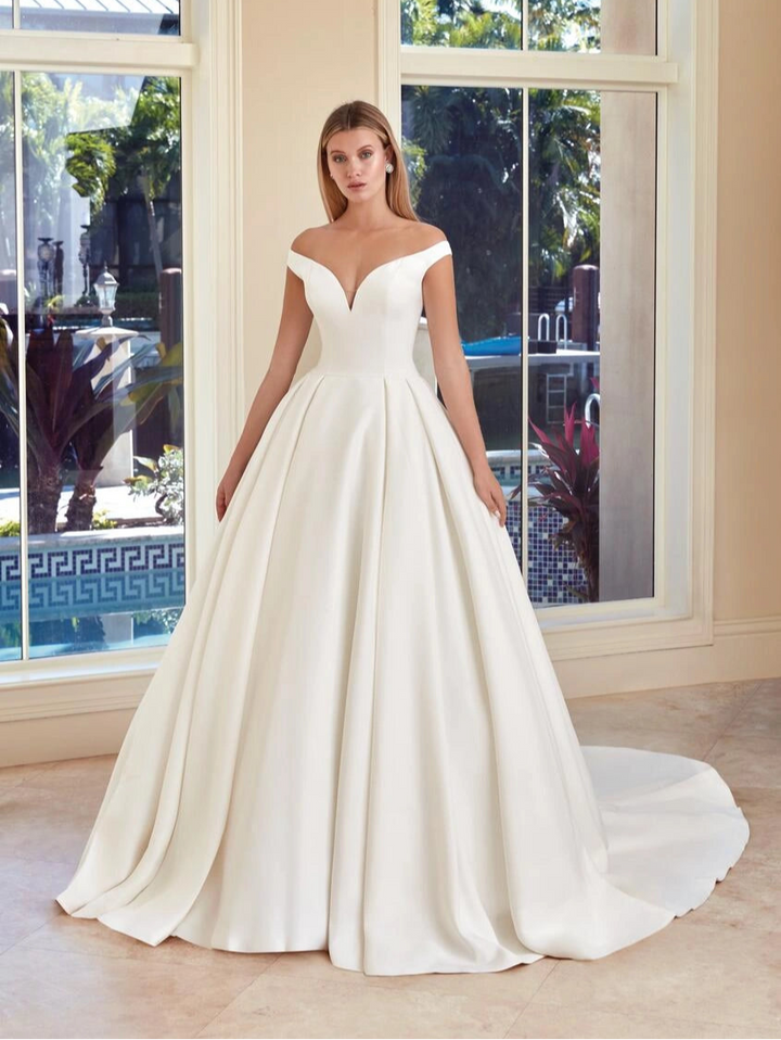 Demetrios 1068 - Size 12