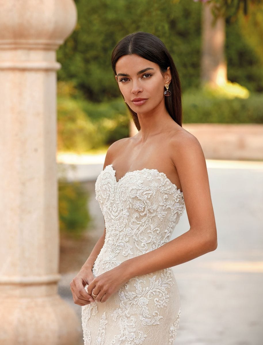 Demetrios 1091 - Size 16
