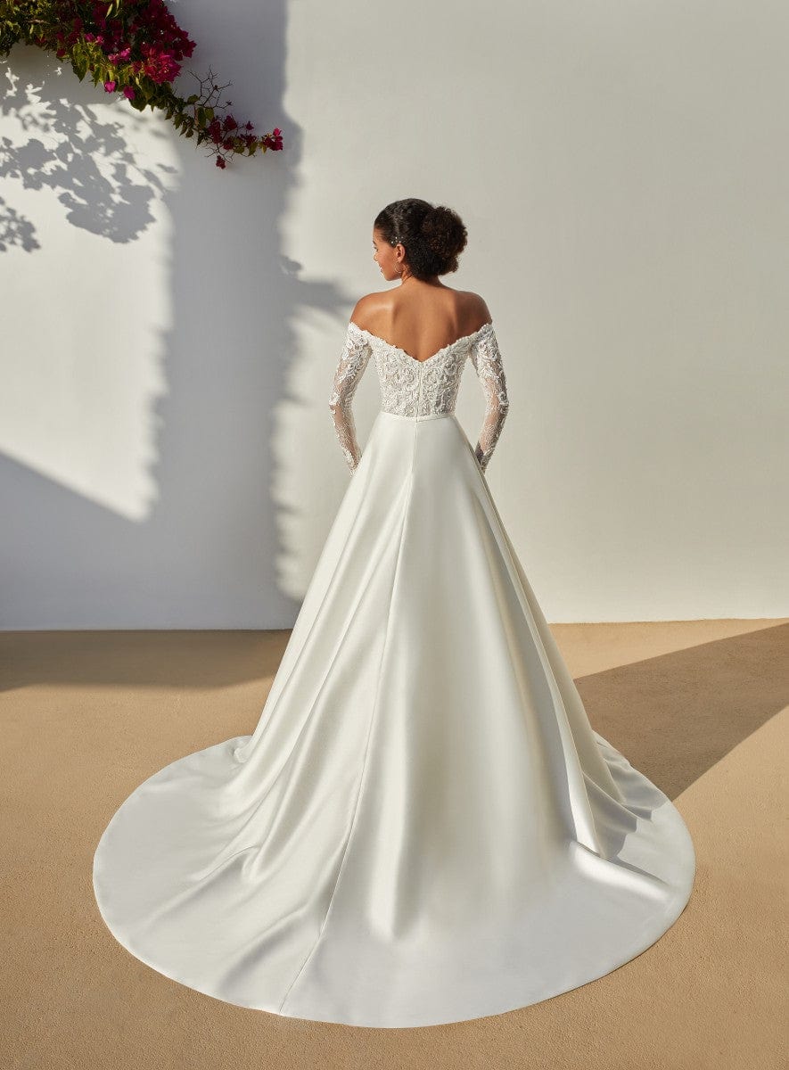 Demetrios 8121 - Size 24