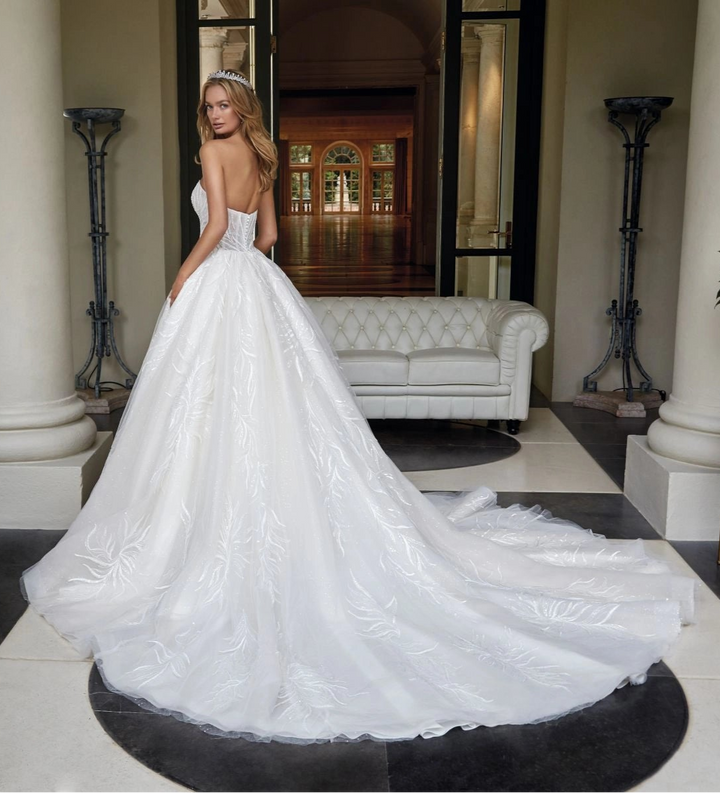 Demetrios DP465 - Size 16