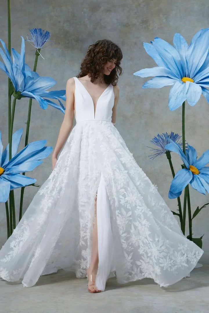 Dream by Savin Celia - Size 10