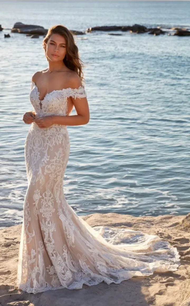 Eddy K. Gloria - Size 10