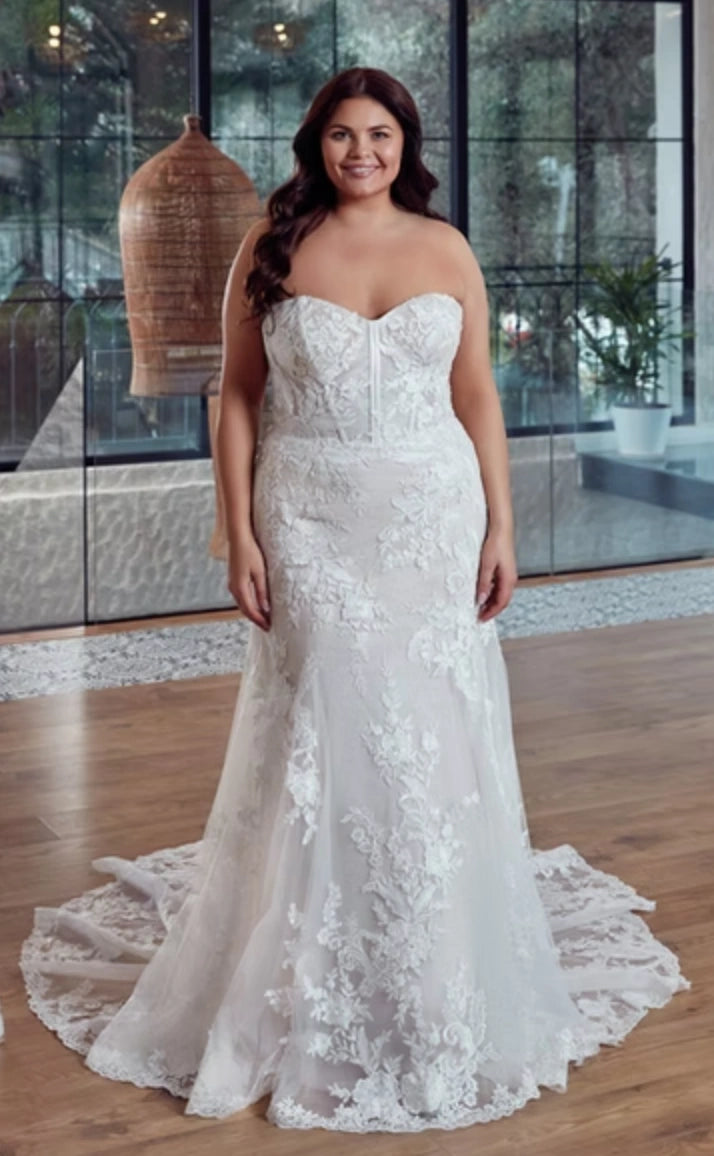 Eddy K. UR463 - Size 16