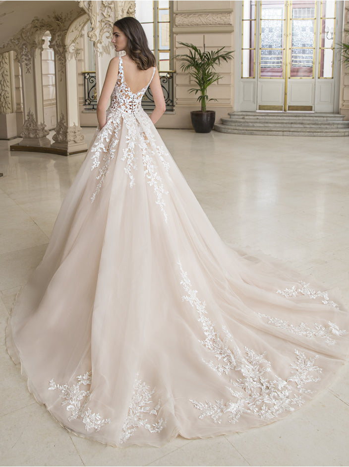 Élysée by Enzoani Acadia - Size 10