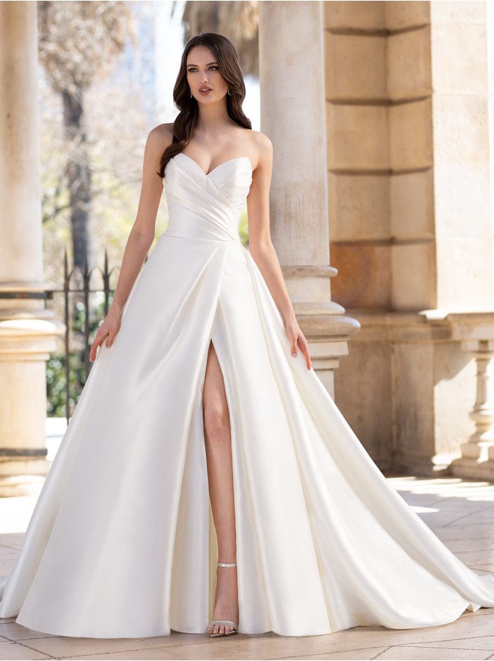 Élysée by Enzoani Delancey - Size 10