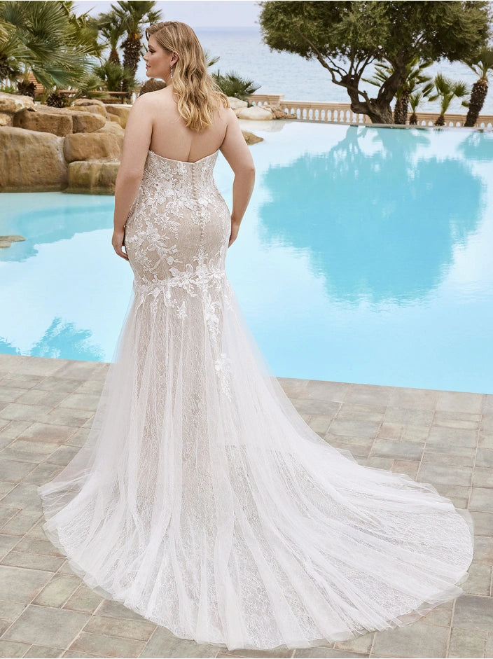 Élysée by Enzoani Tori - Size 22