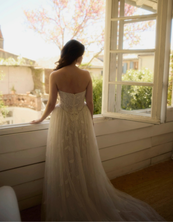 Enaura Harlowe - Size 10