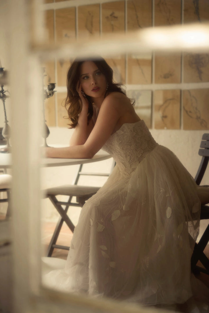 Enaura Harlowe - Size 10