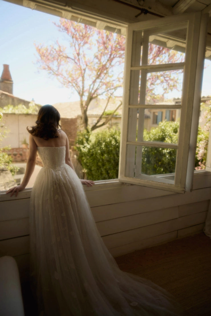 Enaura Harlowe - Size 10