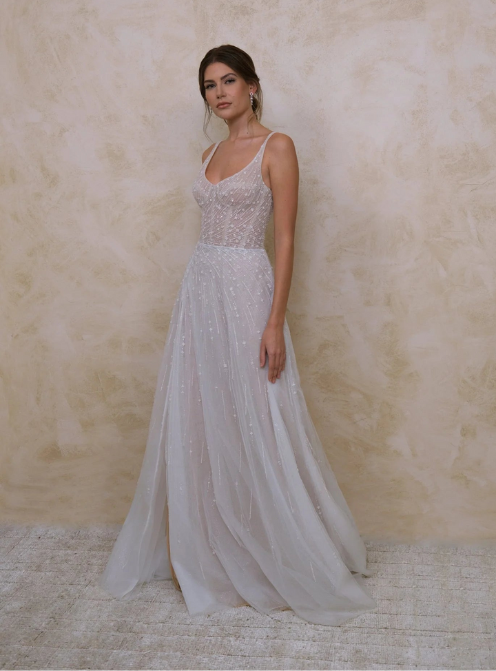 Enaura Isla - Size 12