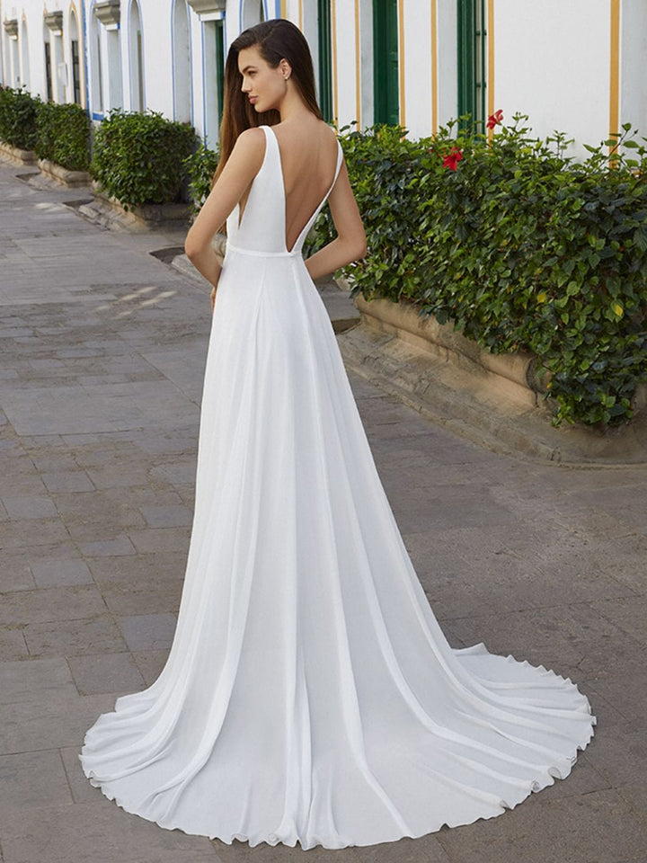 Love by Enzoani Bree - Size 10