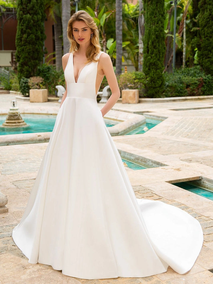 Enzoani Rosette - Size 8