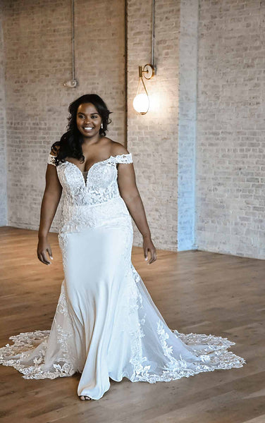 Plus Size Wedding Dresses Online - Designer Gowns for Curvy Brides  Ready-to-Ship - Luxe Redux Bridal